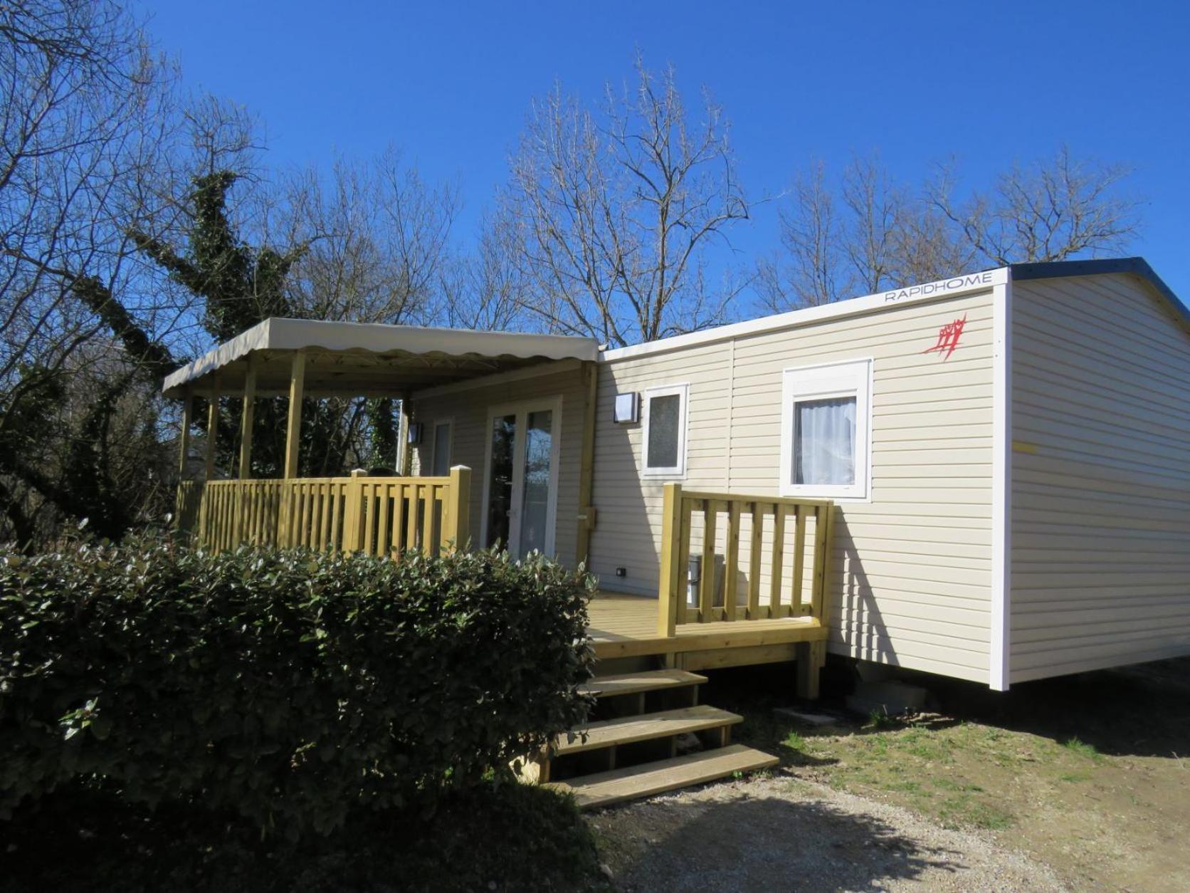 Camping Les P'Tites Maisons Dans La Prairie Sallertaine Exteriér fotografie