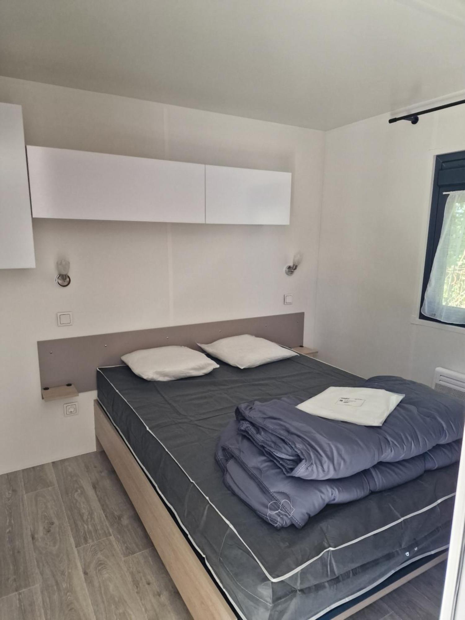 Camping Les P'Tites Maisons Dans La Prairie Sallertaine Exteriér fotografie